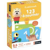 Nathan La Petite École 123 à Toucher initie les enfants dès 3 ans à l’apprentissage des chiffres par le toucher. Un jeu éducatif sensoriel et ludique inspiré de la méthode Montessori.