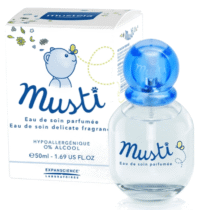 Offrez à bébé une senteur tendre et apaisante avec l’eau de soin parfumée Mustela Musti 50ml. Formule sans alcool adaptée dès la naissance.