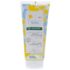 Le Shampooing Doux Démêlant Klorane Bébé 200ml nettoie, démêle et adoucit les cheveux fins des bébés. Sans piquer les yeux, au calendula bio, dès la naissance.